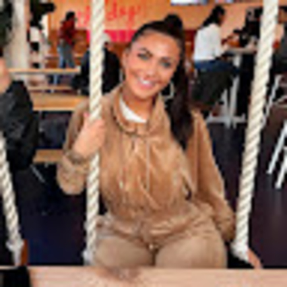 Meet your Posher, Natalie